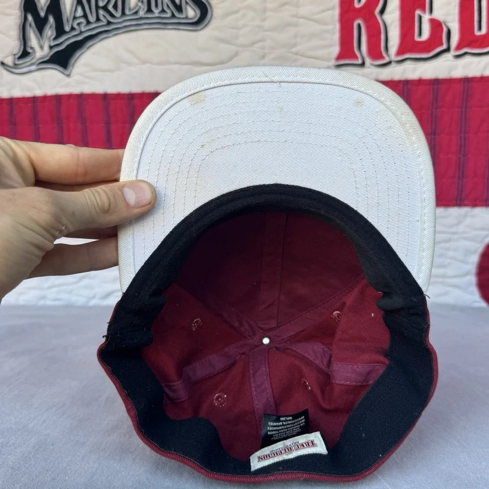 Vtg Y2K True Religion‎ Red Hat White Stitched Buddha